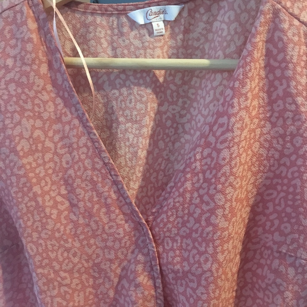 Pink top - Picture 2 of 4